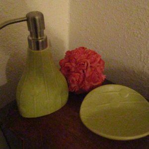 Soap Dish/Dispenser 2pc home decor